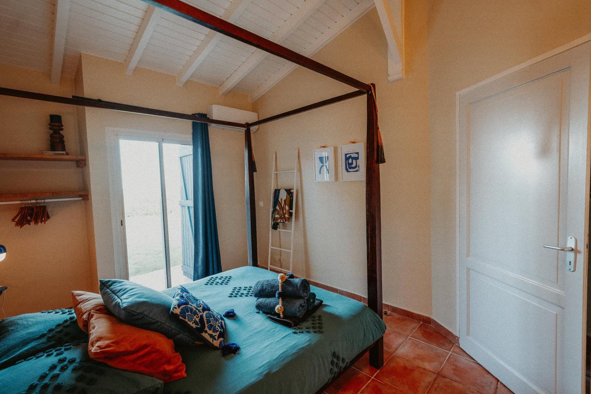 Villa Manika Vue Mer لو مول المظهر الخارجي الصورة