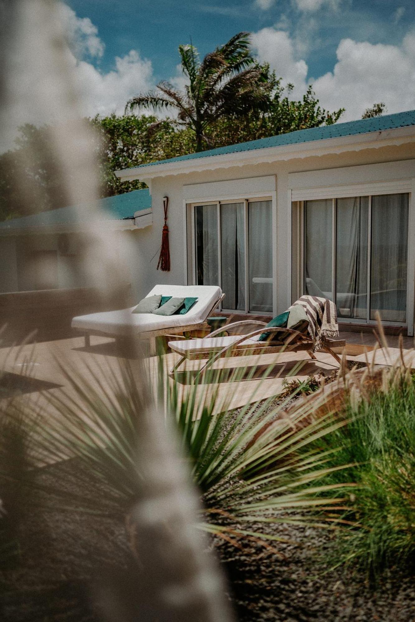Villa Manika Vue Mer لو مول المظهر الخارجي الصورة